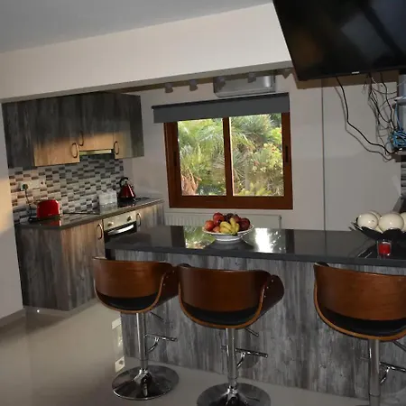 Olive Tree Apartment *